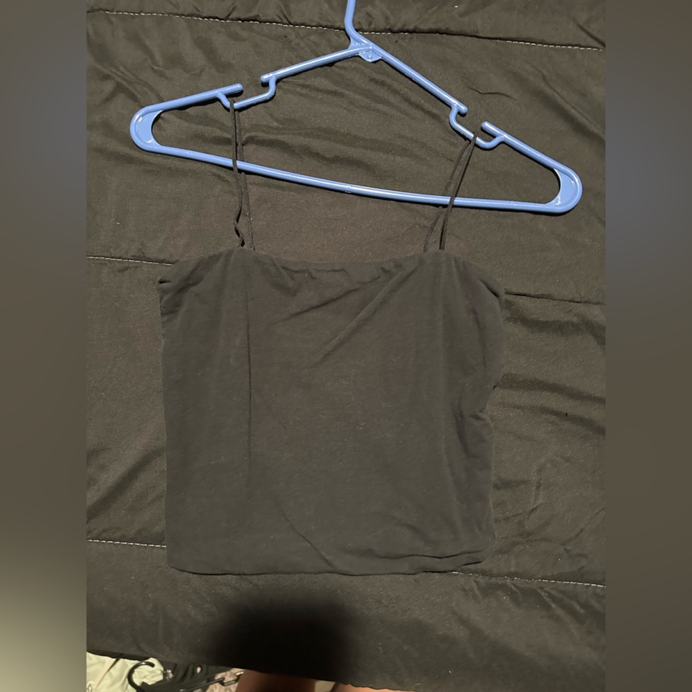 fashion nova black cropped tank. size small